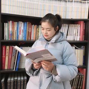 李岩_副本.jpg